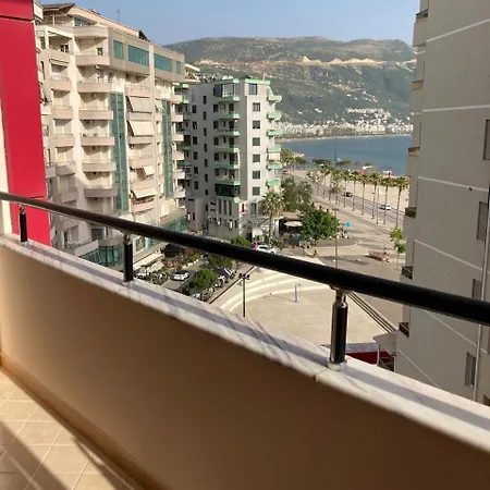 Linda And Al's Place * Vlore